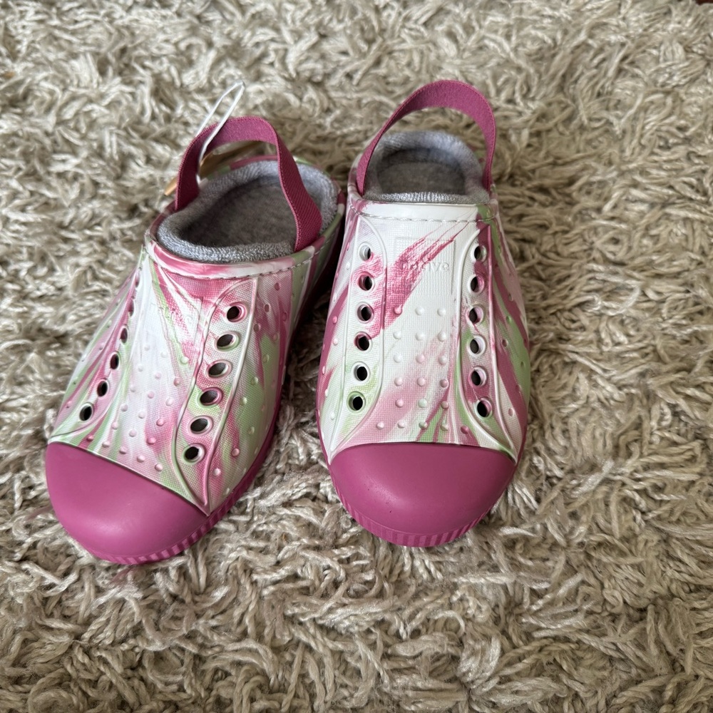 Native Jefferson Kids Beach Sandals